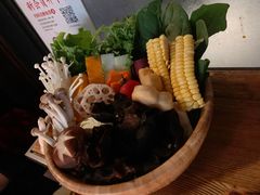 -湊湊火锅·茶憩(新中关购物中心店)