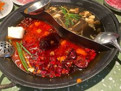 -五里关火锅(上海鑫耀·光环Live店)