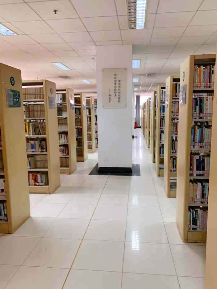 南昌师范学院图书馆图片