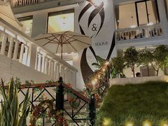 -Mark&Mars Restaurant