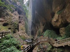-龙水峡地缝景区