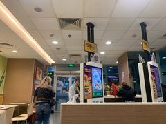 -麦当劳(轻轨曹杨路店)