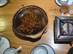 -帅巴人舅母子腊蹄民俗村