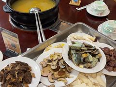 -菌之家·专业纯野生菌火锅·特色炒菌