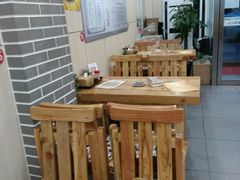 大堂-余丞记川渝面馆(云峰店)