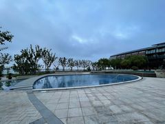 -上海滴水湖皇冠假日酒店