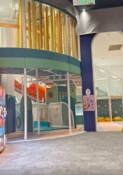 -奈尔宝家庭中心·亲子餐厅(鄞州万达店)