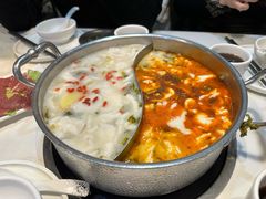 -德林酸菜鱼火锅(南丹店)