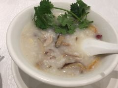 荔湾艇仔粥-金翠皇宫粤菜·点心·海鲜(科技园店)