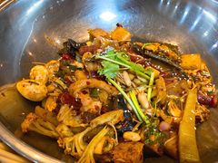 -拿渡麻辣香锅(世茂广场·工三店)