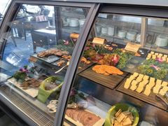 -宝利来国际大酒店-凤凰阁旋转餐厅