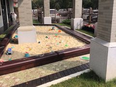 -小象托育
