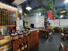 -裕新楼粉面馆·石磨手工粉(四方坪店)