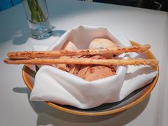 餐前面包-Erman岩烧牛排(虹桥南丰城店)