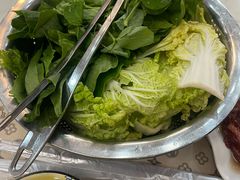 -黄利砖万峰林布依特色酸笋牛肉馆