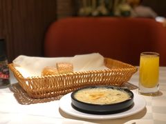 餐前面包佐酱-西堤厚牛排(王府井店)