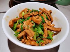 藕尖炒肚丝-费大厨辣椒炒肉(黄兴中心广场店)