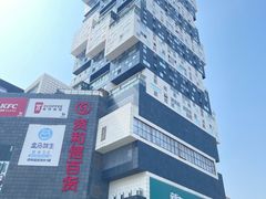 -资和信百货商场