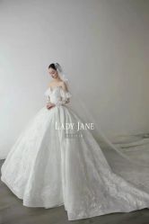 -Lady  Jane高端婚纱礼服馆