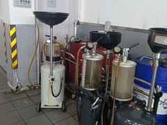 -李师傅修车保养维修连锁(金盏店)