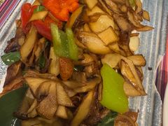 -香巴拉云南餐厅(华莱坞店)