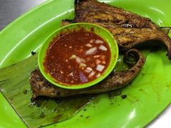 -明记烧鱼美味店