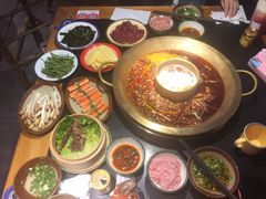-王婆乔鲜鱼自助火锅(蜀汉路店)