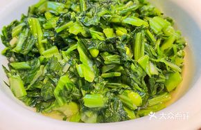 Fresh Soybeans with Mustard Greens
