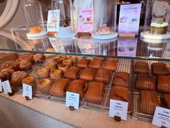 -VERIE BAKEHOUSE