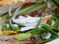 -Bánh Mì Huynh Hoa