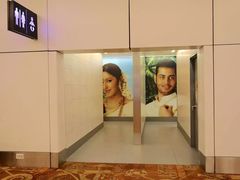 -英迪拉·甘地国际机场