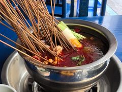 -牛华周记麻辣烫起源店