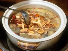 -云朵小院·石锅鱼·野生菌餐厅(蒗放店)