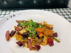 -拿渡·水煮鱼麻辣香锅(王府井奥莱·香江小镇店)