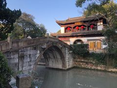 -汇龙潭