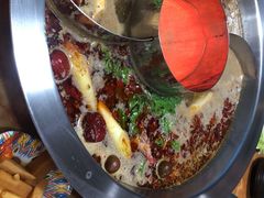 -塔兰齐新疆孜然火锅(鲤鱼山路店)