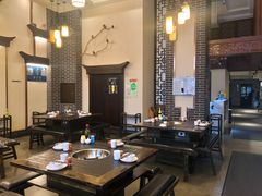 大堂-仁虎老火锅(黄泥磅店)