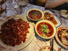 -耙吉吉川味小酒馆(本地人回头店)