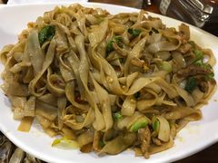 炒河粉-老唐三下锅 ·张家界地标美食(溪布街店)