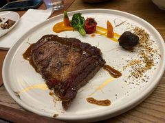 澳洲和牛西冷牛排（M6）-Golden Lily河内巴黎法越料理餐厅(建国西路店)