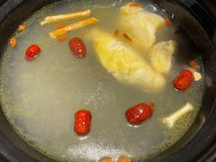 -松哥油焖大虾.小龙虾.黑鸭煲(海岸城店)