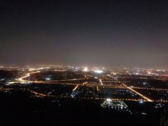 -鬼笑石后山停车场