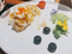 鱼籽黄金虾球-德香苑脆皮烤鸭·经典(爱融荟城店)