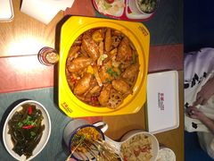 -多嘴超级肉蟹煲(杉杉国潮主题店)
