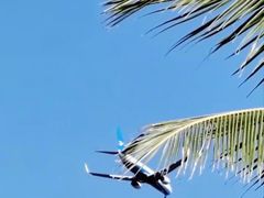 -亚龙湾中心广场