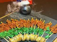 -何师烧烤·香辣蟹·川菜·30年老品牌(太古里旗舰店)