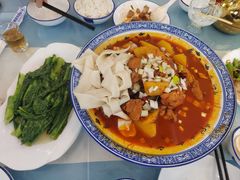 -马尔龙新疆饭店·清真(瑞景店)