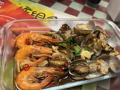 -三个大叔烤羊肉串·歌手驻唱·碳烤鲜肉(西三旗店)