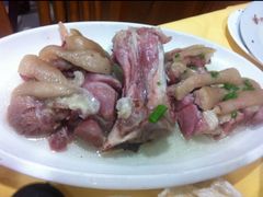 咸蹄髈-侬佳蒸菜馆(听潮店)