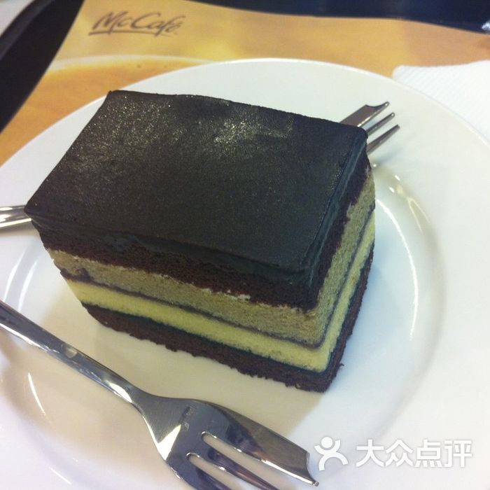 麦当劳黑白通吃汉堡图片-北京快餐简餐-大众点评网